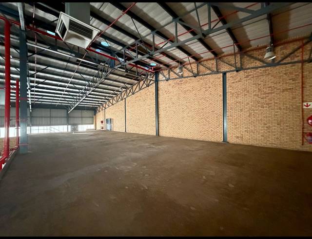 4,793M² WAREHOUSE FOR SALE IN RANDJESPARK